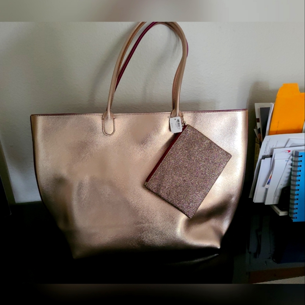 B&BW Tote With Small Cosmetic Bag